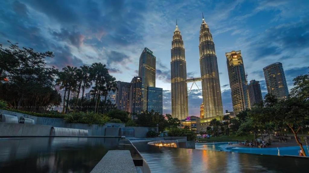 Kl Apartment At Star Residences Klcc Kuala Lumpur Exteriör bild